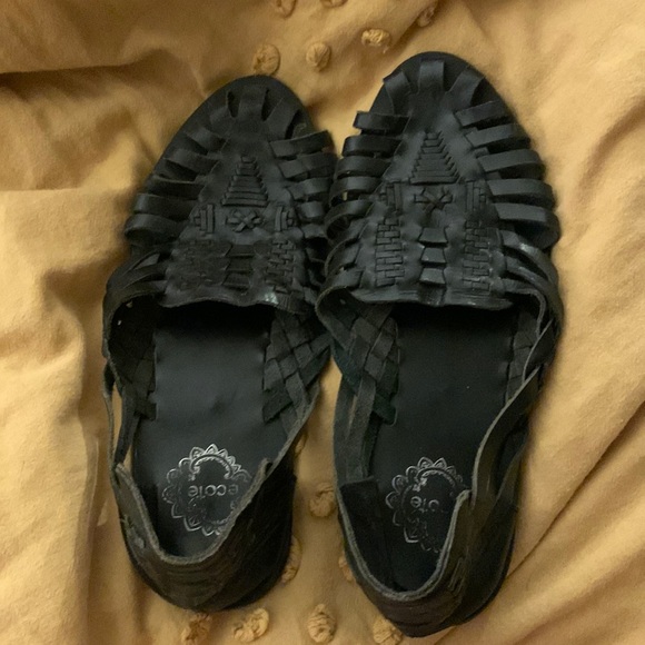 Ecote Shoes - UO Huaraches